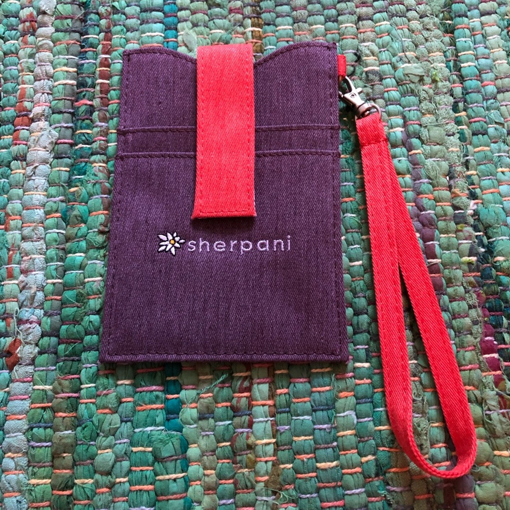 Sherpani ID Holder